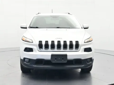 Photos of 2016 Jeep Cherokee Latitude for sale in Palatka, FL at Beck Nissan
