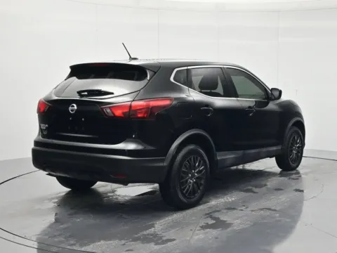 More photos of 2019 Nissan Rogue Sport S at Beck Nissan, FL