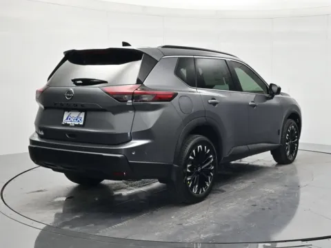 More photos of 2027 Nissan Rogue SL at Beck Nissan, FL