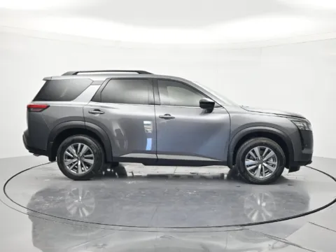 More photos of 2026 Nissan Pathfinder SL at Beck Nissan, FL
