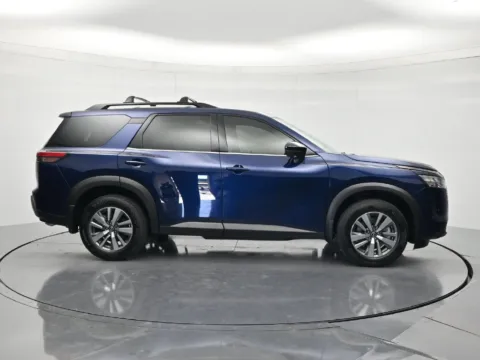 More photos of 2026 Nissan Pathfinder SL at Beck Nissan, FL