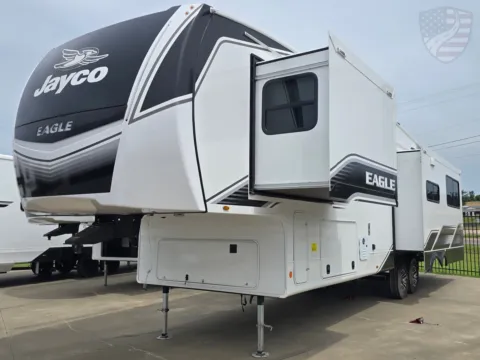 Another view of 2026 Jayco Eagle 335LSTS for sale in Sulphur Springs, TX at Liberty Trail RV - Sulphur Springs