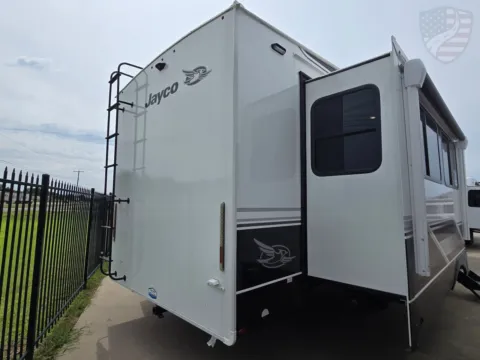 More photos of 2026 Jayco Eagle 335LSTS at Liberty Trail RV - Sulphur Springs, TX