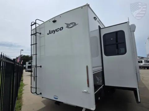 More photos of 2026 Jayco Eagle 335LSTS at Liberty Trail RV - Sulphur Springs, TX