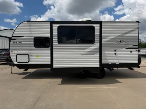 More photos of 2025 Jayco Jay Flight Slx 200MKS at Liberty Trail RV - Sulphur Springs, TX