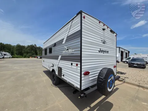More photos of 2027 Jayco Jay Flight 175FQ at Liberty Trail RV - Sulphur Springs, TX