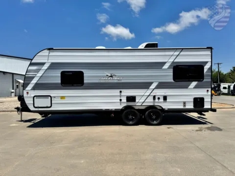 More photos of 2027 Jayco Jay Flight 210QB at Liberty Trail RV - Sulphur Springs, TX