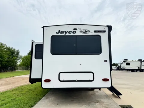 More photos of 2027 Jayco Jay Feather Sl 25RLSL at Liberty Trail RV - Sulphur Springs, TX
