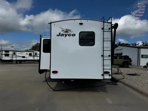 More photos of 2027 Jayco Jay Feather 25RB at Liberty Trail RV - Sulphur Springs, TX