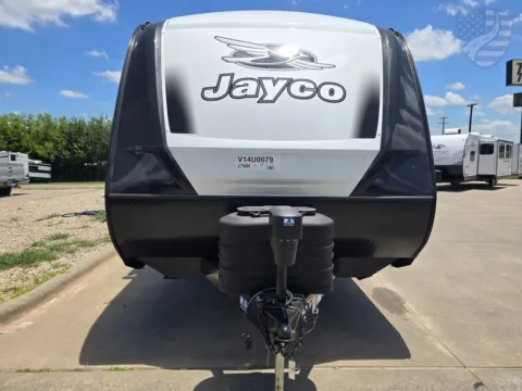 Photos of 2027 Jayco Jay Feather 27MK for sale in Sulphur Springs, TX at Liberty Trail RV - Sulphur Springs