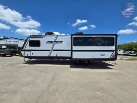 More photos of 2027 Jayco Jay Feather 27MK at Liberty Trail RV - Sulphur Springs, TX