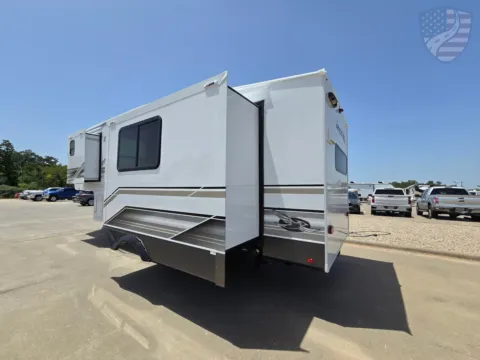 More photos of 2027 Jayco Eagle Sle 24MLE at Liberty Trail RV - Sulphur Springs, TX