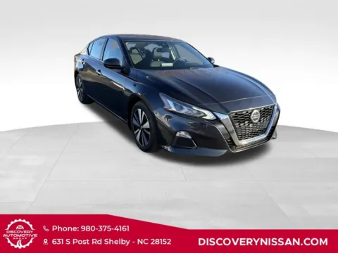More photos of 2022 Nissan Altima 2.5 SV at Discovery Nissan, NC