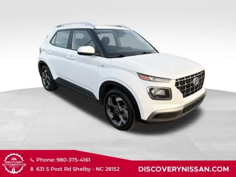 More photos of 2023 Hyundai Venue SEL at Discovery Nissan, NC