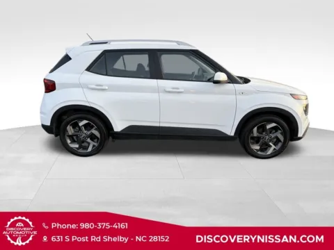 More photos of 2023 Hyundai Venue SEL at Discovery Nissan, NC