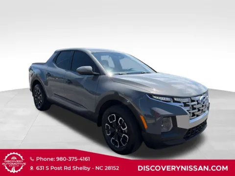 More photos of 2024 Hyundai Santa Cruz SEL at Discovery Nissan, NC