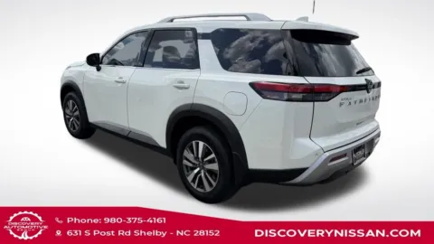 More photos of 2024 Nissan Pathfinder SL at Discovery Nissan, NC