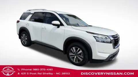 Photos of 2024 Nissan Pathfinder SL for sale in Shelby, NC at Discovery Nissan
