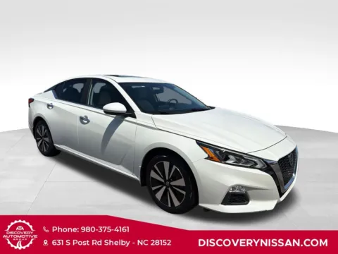 More photos of 2021 Nissan Altima 2.5 SV at Discovery Nissan, NC