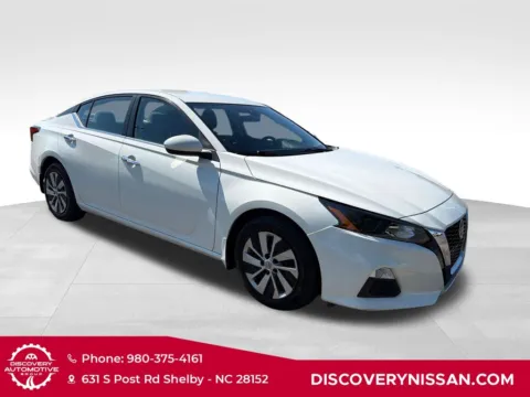 More photos of 2022 Nissan Altima 2.5 S at Discovery Nissan, NC