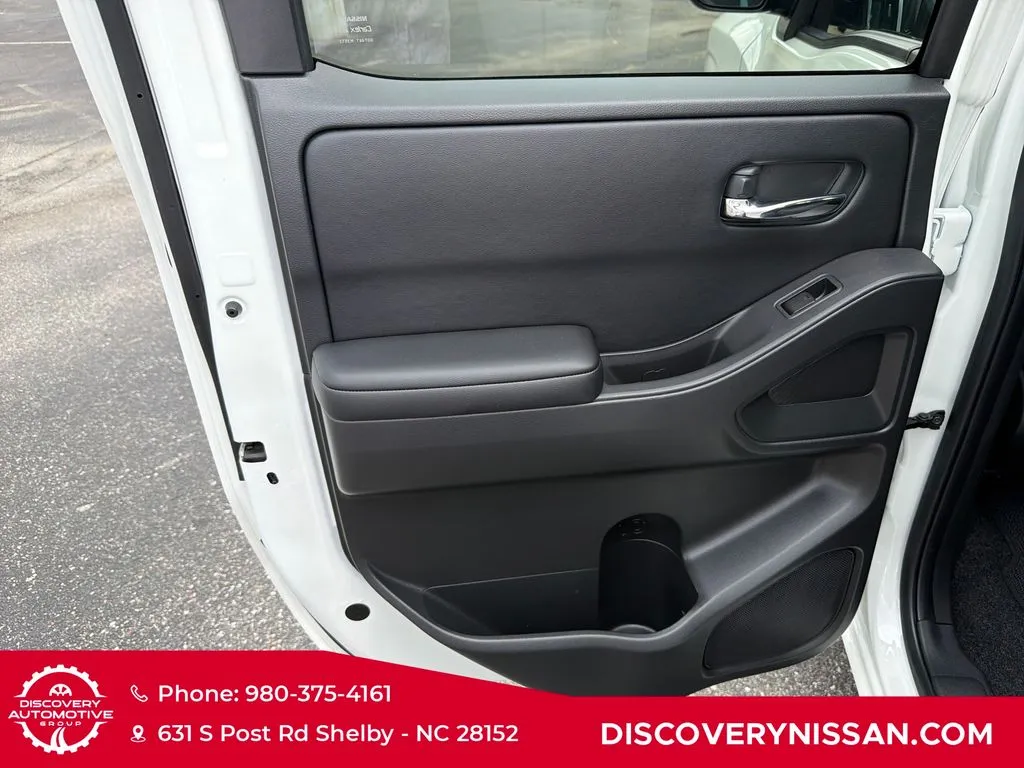 2025 Nissan Frontier SV - Photo 30