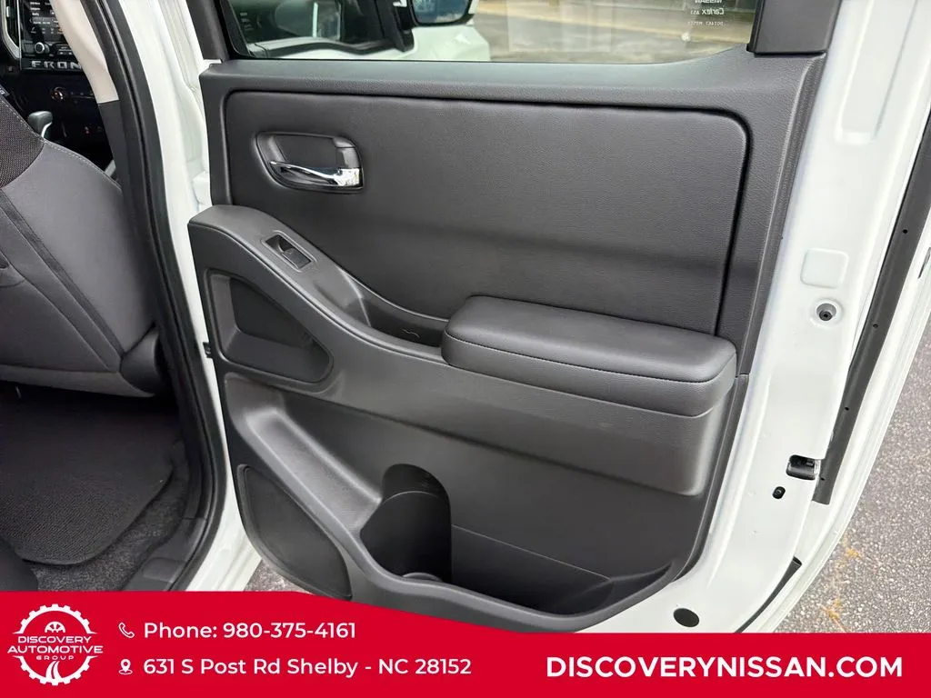 2025 Nissan Frontier SV - Photo 36