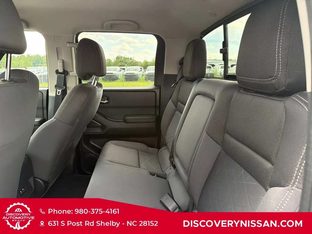 2025 Nissan Frontier SV - Photo 32