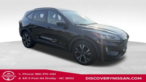 More photos of 2022 Ford Escape SEL at Discovery Nissan, NC