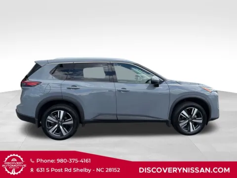 More photos of 2024 Nissan Rogue SL at Discovery Nissan, NC
