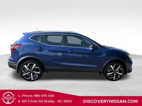 More photos of 2022 Nissan Rogue Sport SL at Discovery Nissan, NC