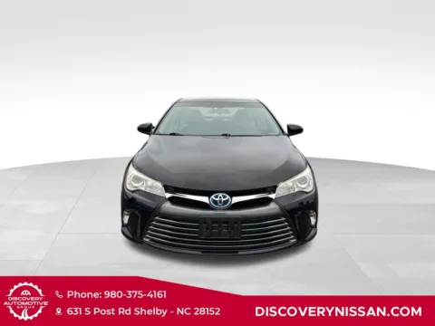 More photos of 2017 Toyota Camry Hybrid LE at Discovery Nissan, NC