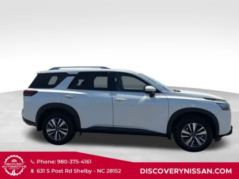More photos of 2024 Nissan Pathfinder SL at Discovery Nissan, NC