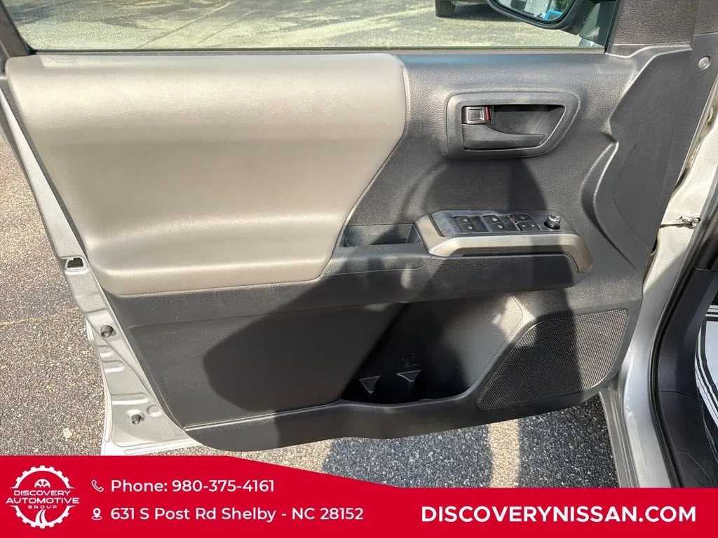 2018 Toyota Tacoma SR5 - Photo 7