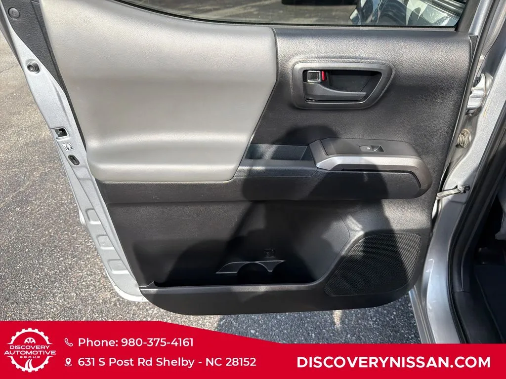 2018 Toyota Tacoma SR5 - Photo 24