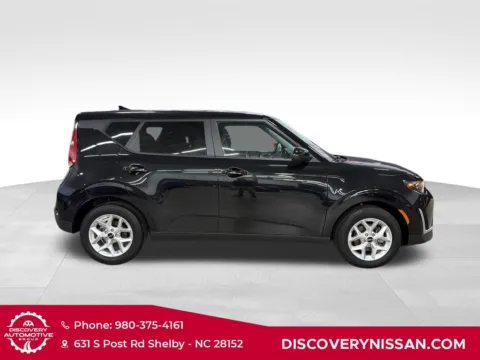 More photos of 2024 Kia Soul LX at Discovery Nissan, NC
