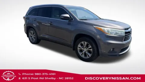 Photos of 2015 Toyota Highlander XLE V6 for sale in Shelby, NC at Discovery Nissan