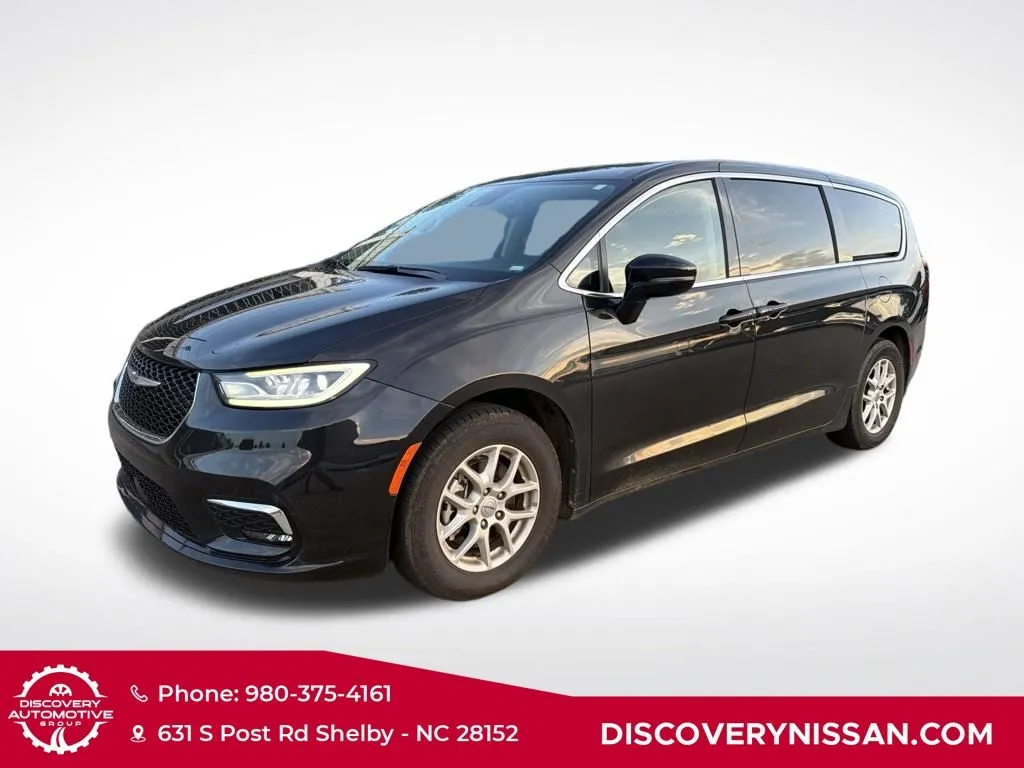 Black 2024 Chrysler Pacifica Touring L for sale in Shelby, NC
