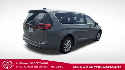 Another view of 2025 Chrysler Pacifica Select for sale in Shelby, NC at Discovery Nissan