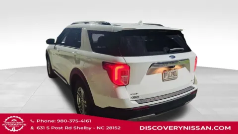 More photos of 2022 Ford Explorer XLT at Discovery Nissan, NC