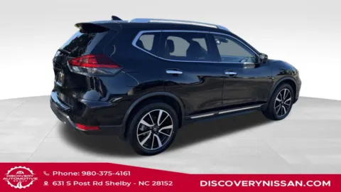 More photos of 2018 Nissan Rogue SL at Discovery Nissan, NC