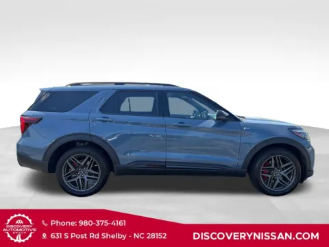 More photos of 2025 Ford Explorer ST-Line at Discovery Nissan, NC