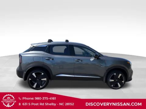 More photos of 2026 Nissan Kicks SR at Discovery Nissan, NC