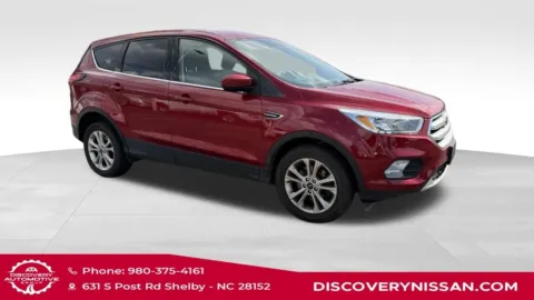 More photos of 2019 Ford Escape SE at Discovery Nissan, NC
