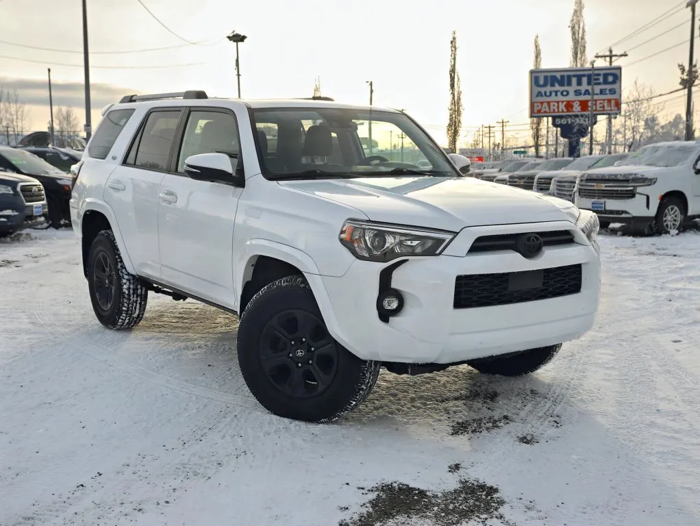 2022 Toyota 4Runner SR5 Premium Sport Utility 4D