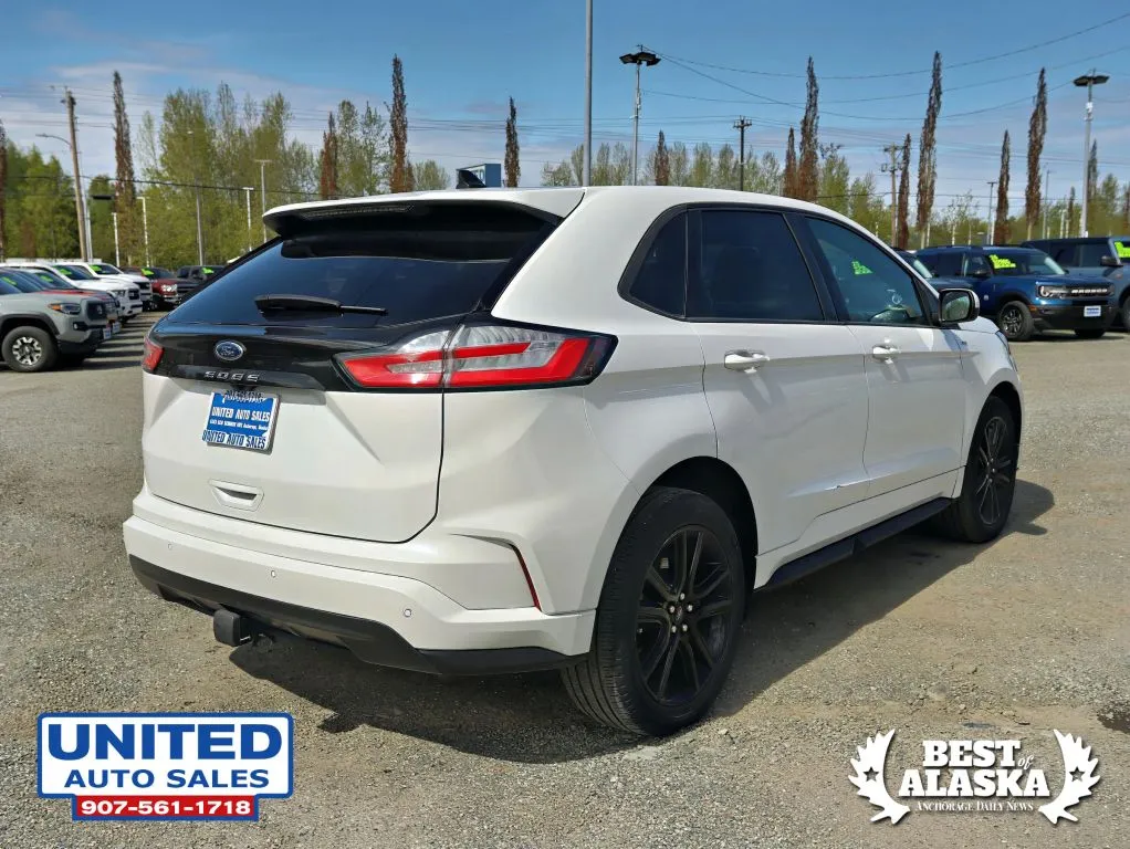 Ford Edge photo 10
