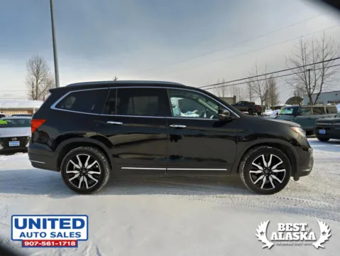 More photos of 2019 Honda Pilot Touring Sport Utility 4D at United Auto Sales, AK