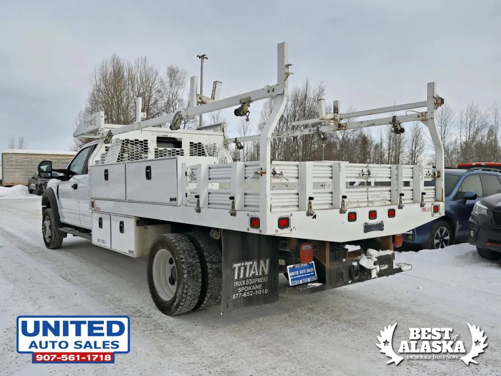 Ford F-550 photo 8