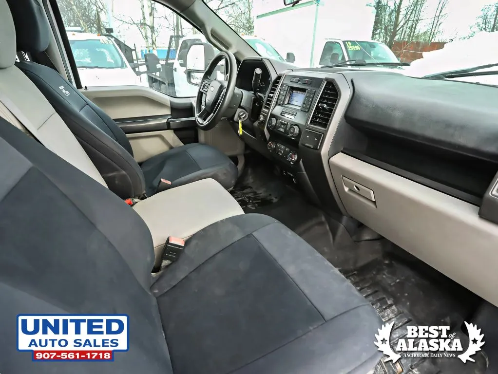 Ford F-550 photo 13