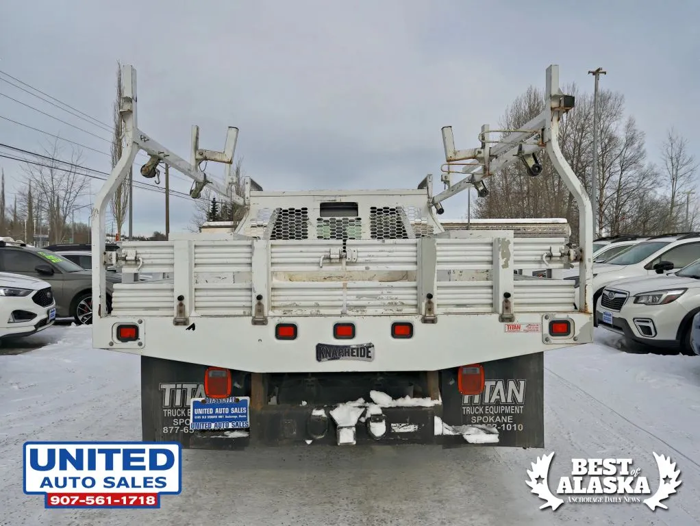 Ford F-550 photo 9
