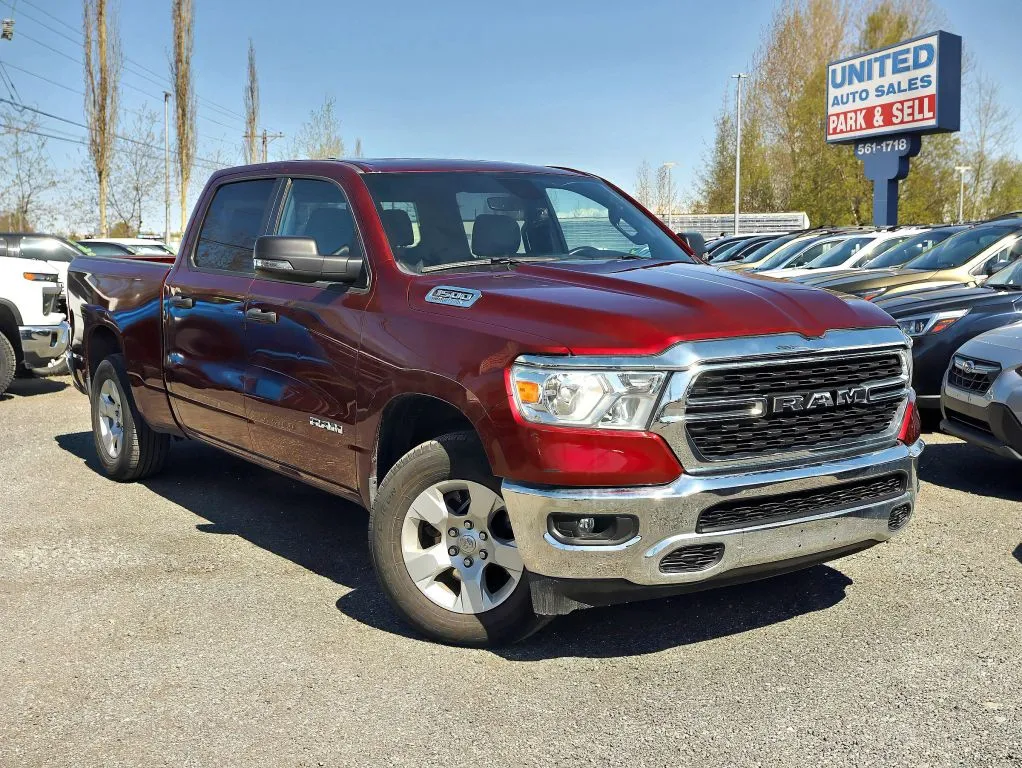 2023 RAM 1500 Big Horn/Lone Star 4x4 Crew Cab 6'4's photo
